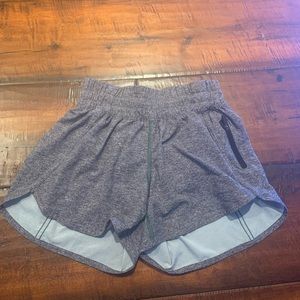 lulu lemon tracker short size 2